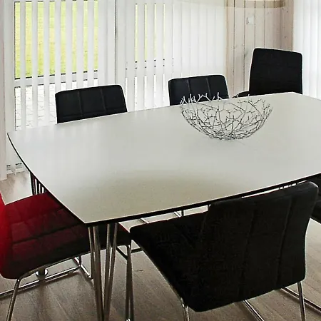 Three-bedroom Holiday In 82 Сasa de vacaciones Hemmet