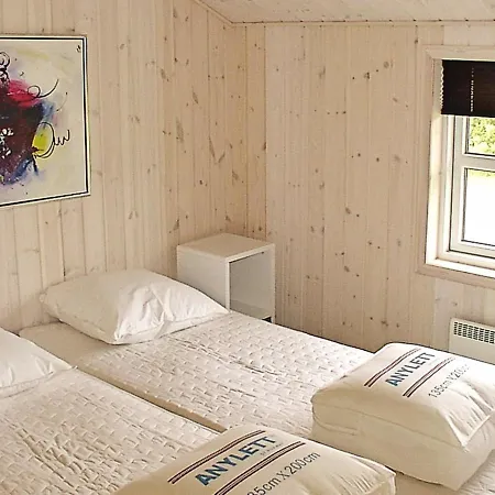 Three-bedroom Holiday In 82 Hemmet